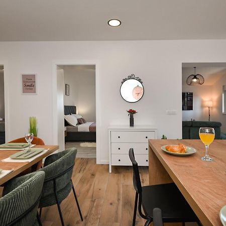 פוסדריה Veliki Apartman Petra מראה חיצוני תמונה